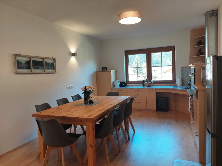 voll-ausgestattete-wohnkuche